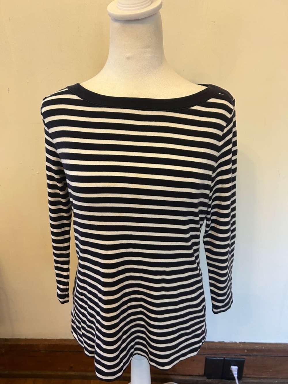 Talbots Striped navy and White 3/4 Sleeve Women's Tee Size M EUC